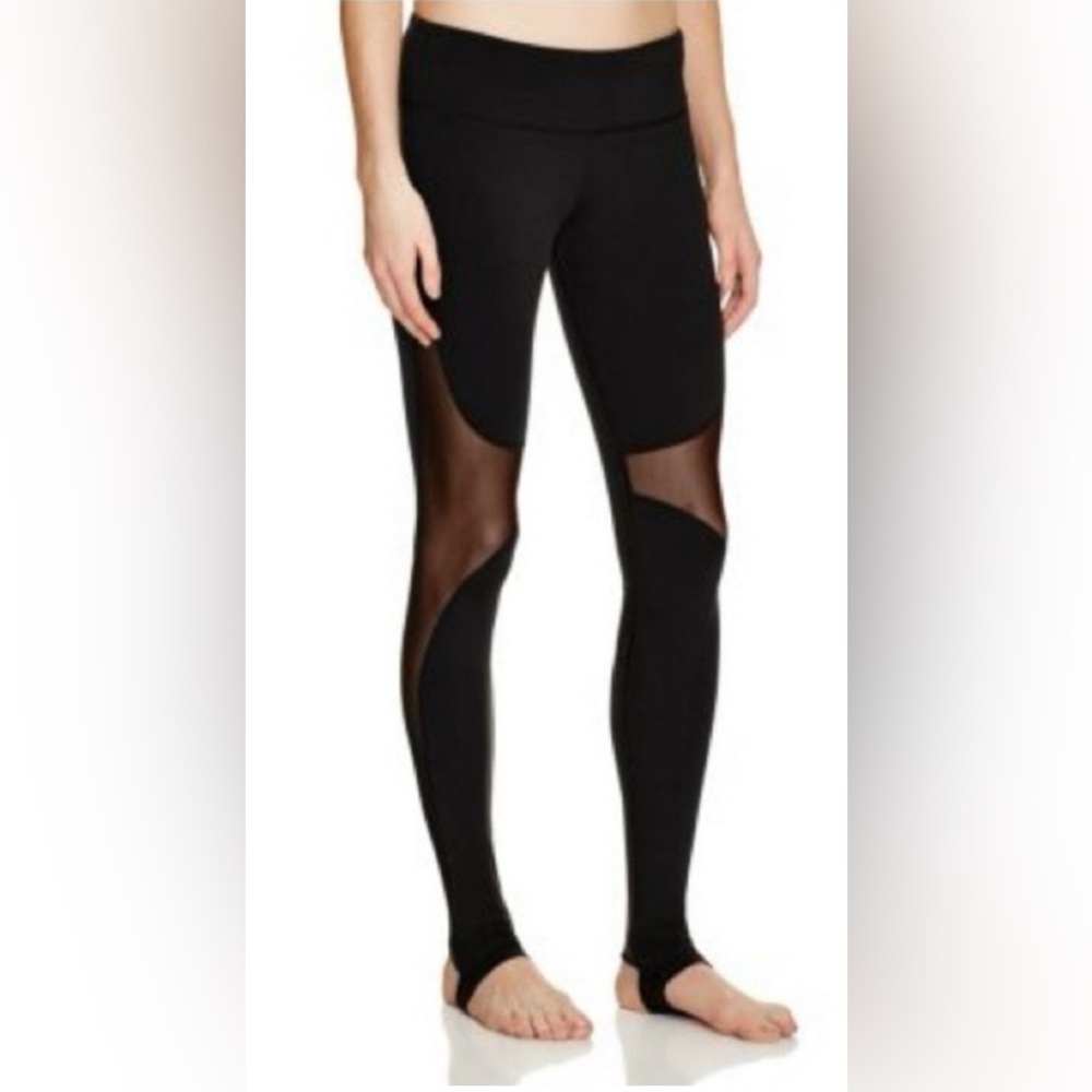 Alo Yoga mesh legging cut out size S